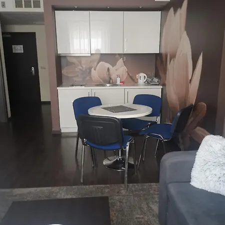 Apartament Prywatny 2-Pokojowy Z Aneksem Kuchennym W Hotelu Diva 아파트 *