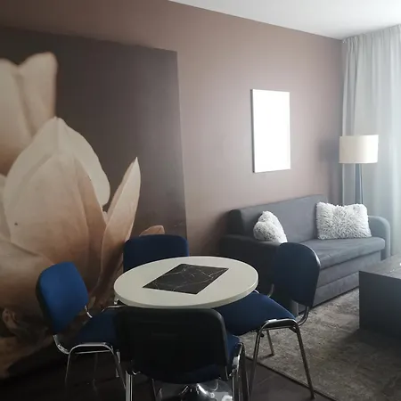 Apartament Prywatny 2-Pokojowy Z Aneksem Kuchennym W Hotelu Diva *