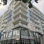 Prywatny 2-pokojowy Z Aneksem Kuchennym W Diva Apartman