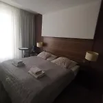 Prywatny 2-pokojowy Z Aneksem Kuchennym W Diva Apartman Kołobrzeg